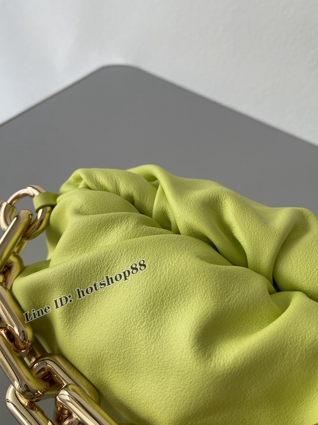 BV專櫃新款The Chain Pouch雲朵包 葆蝶家粗鏈條手提單肩背腋下包 620230 bbv1084